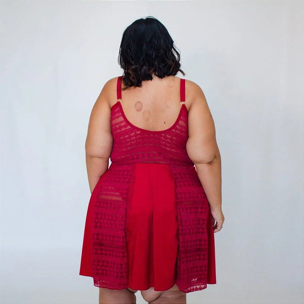 Camisola Maya com bojo e renda plus size