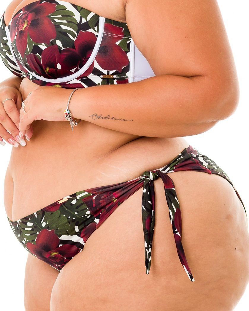 Tanga Laço Floral Plus Size