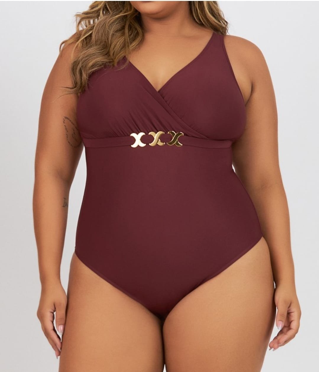 Maiô Modelador com transpassado no busto Plus Size