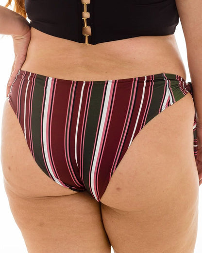 Tanga Laço Listras Plus Size