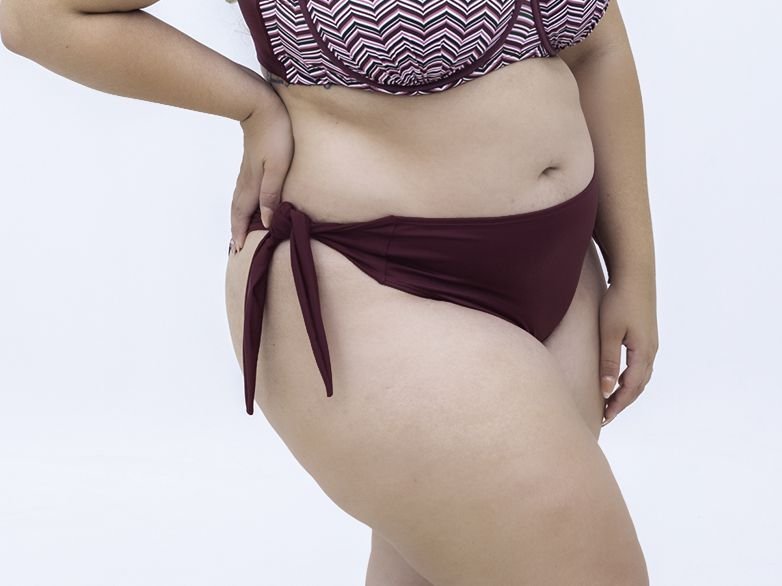 Tanga Laço Vinho Plus Size