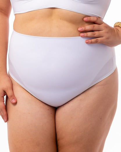 Calcinha Gabriela Cinta Hotpants Fio Dental Plus Size