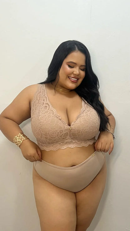 Croped Sissia Renda Plus Size