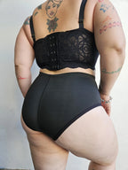 Calcinha Modeladora Helena - Plus Size
