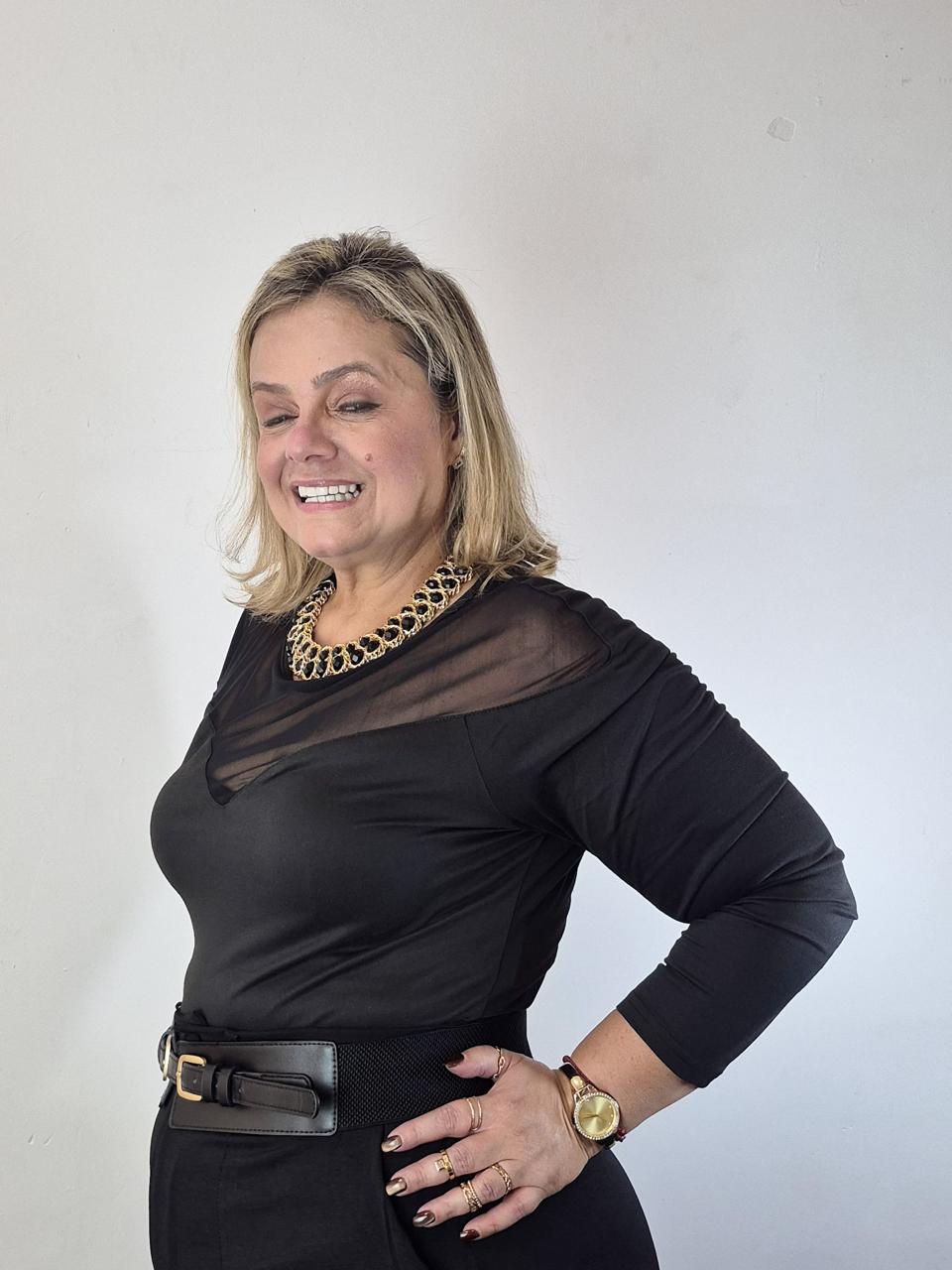 Blusa Malha e tule manga longa plus size