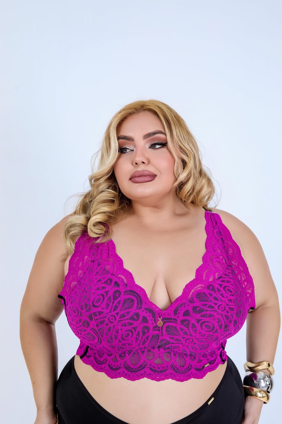 Croped Sissia Renda Plus Size