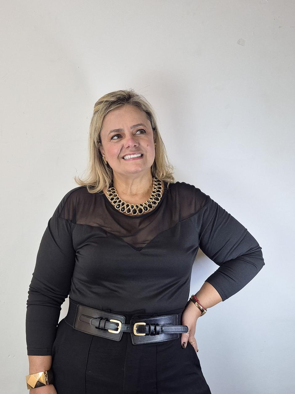 Blusa Malha e tule manga longa plus size